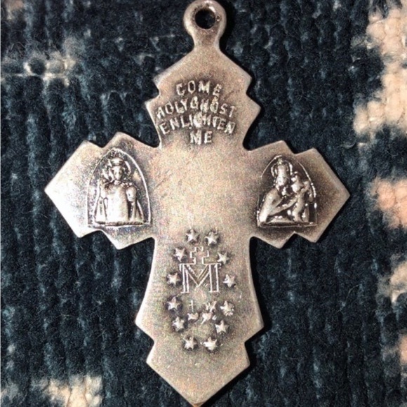 Sterling Silver vintage cross - Picture 2 of 3